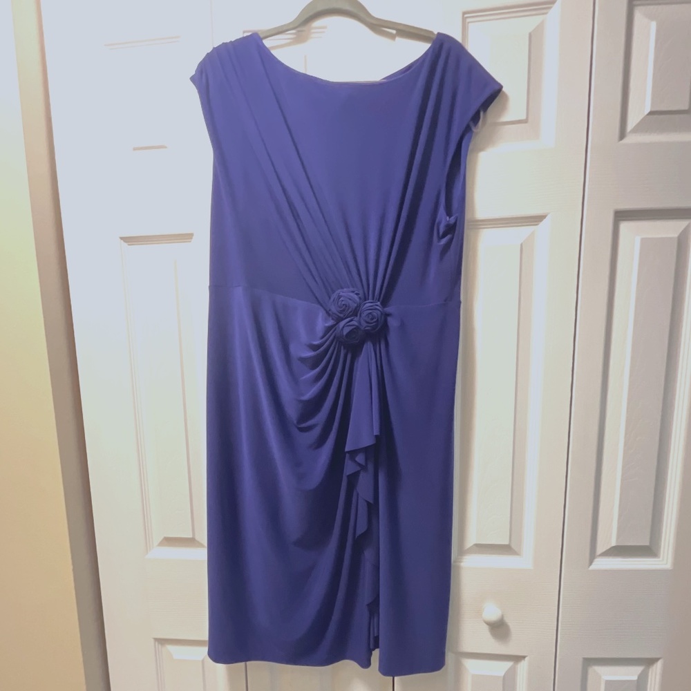 Washable Evan Picone twist front sleeveless dress, Deep purple color,  size 16W
